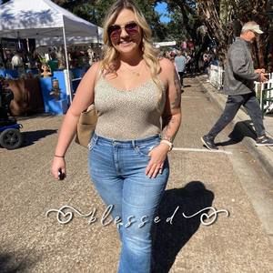 Meet your Posher, Amber